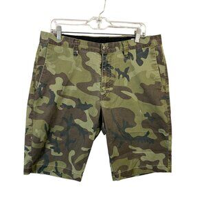 Volcom Camo Mens Shorts Size 33 Stretch Beach GUC